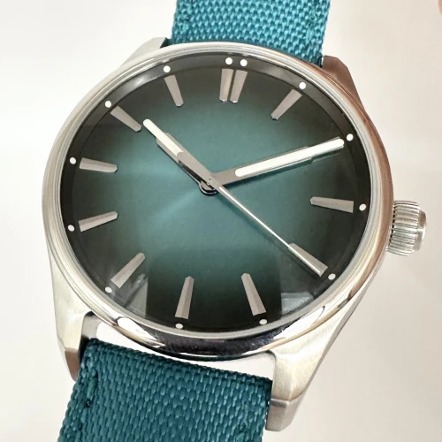 H.Moser & Cie Pioneer Centre Seconds Mega Cool Blue Lagoon